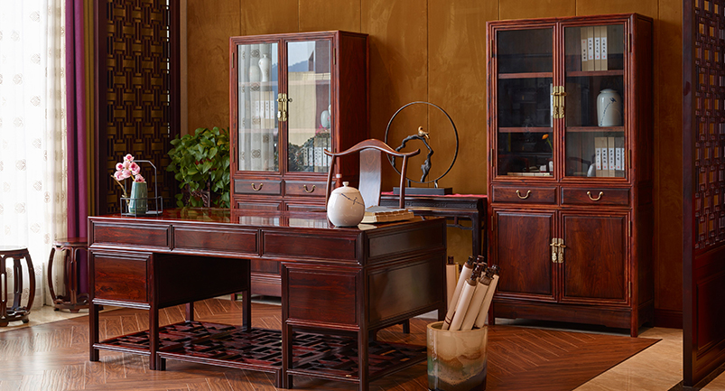 2008年12月輝煌仙藝榮獲福建古典工藝家具行業(yè)“重質(zhì)量、守信用”企業(yè)。